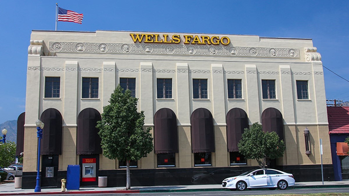 Wells Fargo Bank Building - Clio